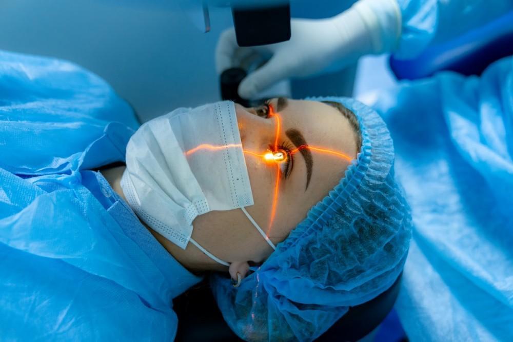 Cataract Surgery​